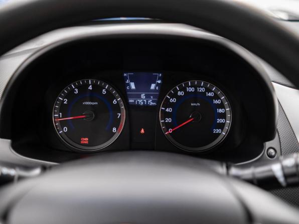 Hyundai Solaris I с пробегом 2013 года, цена 869 000 рублей, 175715 км, седан, Автокод Объявления
