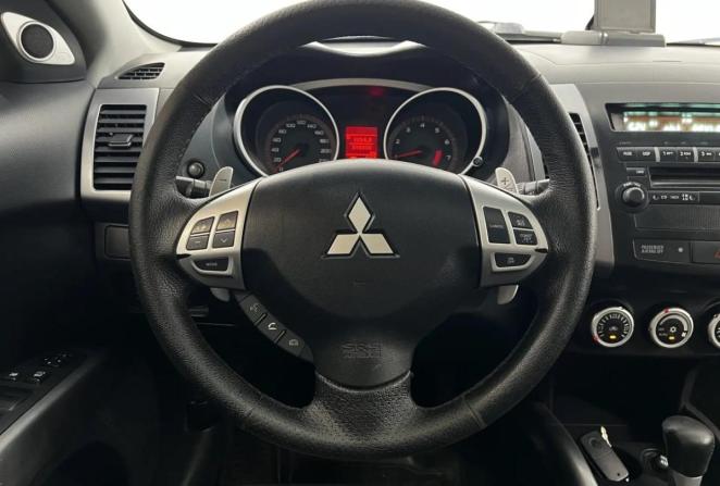 Mitsubishi Outlander II с пробегом 2007 года, цена 635 000 рублей, 318879 км, внедорожник, Автокод Объявления