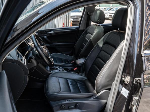 Volkswagen Tiguan II с пробегом 2018 года, цена 2 630 000 рублей, 133869 км, внедорожник, Автокод Объявления