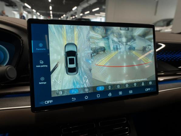 BYD Han I Рестайлинг с пробегом 2023 года, цена 3 700 000 рублей, 56397 км, седан, Автокод Объявления