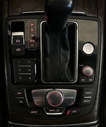 Audi A6 IV (C7) Рестайлинг с пробегом 2015 года, цена 1 900 000 рублей, 239632 км, седан, Автокод Объявления