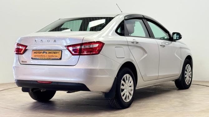 Lada (ВАЗ) Vesta I с пробегом 2021 года, цена 1 010 000 рублей, 77363 км, седан, Автокод Объявления