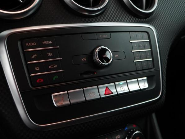 Mercedes-Benz A-Класс III (W176) Рестайлинг с пробегом 2016 года, цена 1 650 000 рублей, 134429 км, хэтчбек, Автокод Объявления