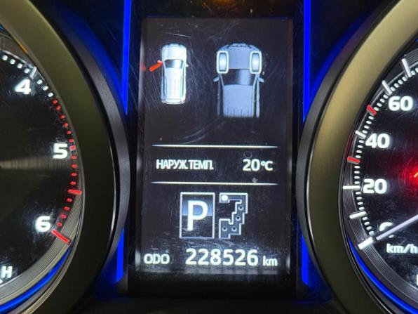 Toyota Land Cruiser Prado 150 Series Рестайлинг 1 с пробегом 2014 года, цена 3 000 000 рублей, 228000 км, внедорожник, Автокод Объявления