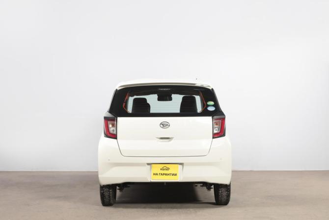 Daihatsu Mira e:S II с пробегом 2020 года, цена 659 000 рублей, 142416 км, хэтчбек, Автокод Объявления