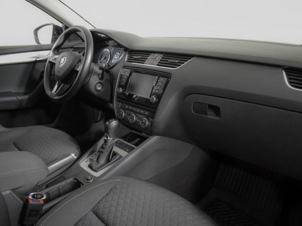 Skoda Octavia III (A7) с пробегом 2016 года, цена 1 515 000 рублей, 128000 км, лифтбек, Автокод Объявления