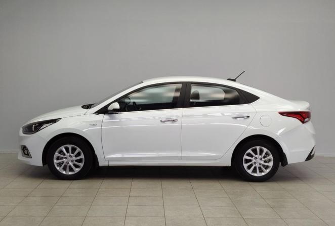 Hyundai Solaris II с пробегом 2018 года, цена 1 490 000 рублей, 58840 км, седан, Автокод Объявления