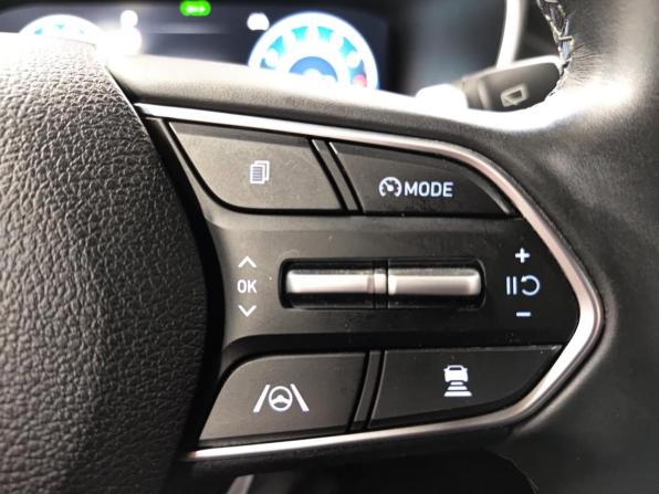 Hyundai Santa Fe IV Рестайлинг с пробегом 2021 года, цена 3 750 000 рублей, 54509 км, внедорожник, Автокод Объявления