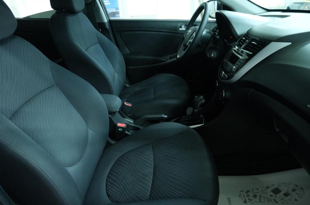 Hyundai Solaris I Рестайлинг Омск  - изображение 19