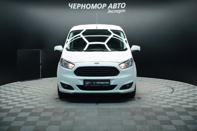 Ford Tourneo Courier I с пробегом 2017 года, цена 1 555 000 рублей, 144000 км, минивэн, Автокод Объявления