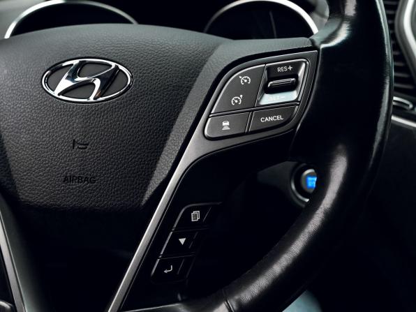 Hyundai Santa Fe III Рестайлинг с пробегом 2016 года, цена 2 425 000 рублей, 74134 км, внедорожник, Автокод Объявления