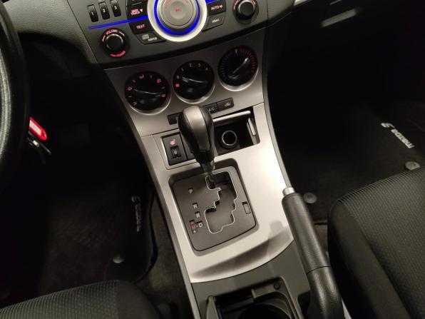 Mazda 3 II (BL) с пробегом 2011 года, цена 865 000 рублей, 136035 км, хэтчбек, Автокод Объявления