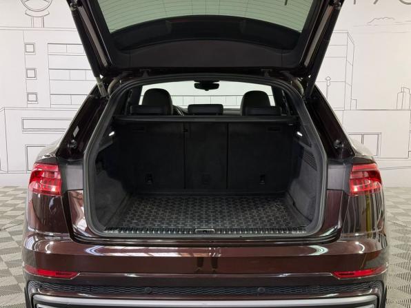 Audi Q8 I (4M) с пробегом 2020 года, цена 7 750 000 рублей, 79808 км, внедорожник, Автокод Объявления