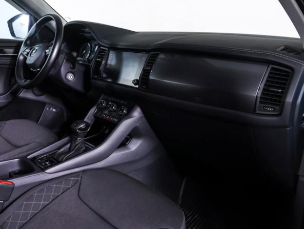 Skoda Kodiaq I Рестайлинг с пробегом 2021 года, цена 3 049 000 рублей, 90136 км, внедорожник, Автокод Объявления