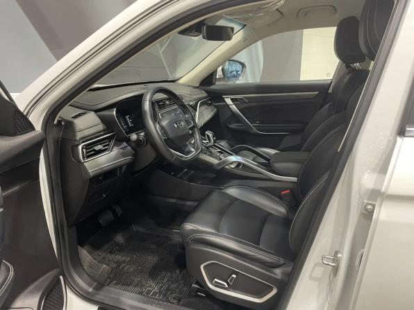 Geely Atlas Pro с пробегом 2023 года, цена 1 865 000 рублей, 80930 км, внедорожник, Автокод Объявления