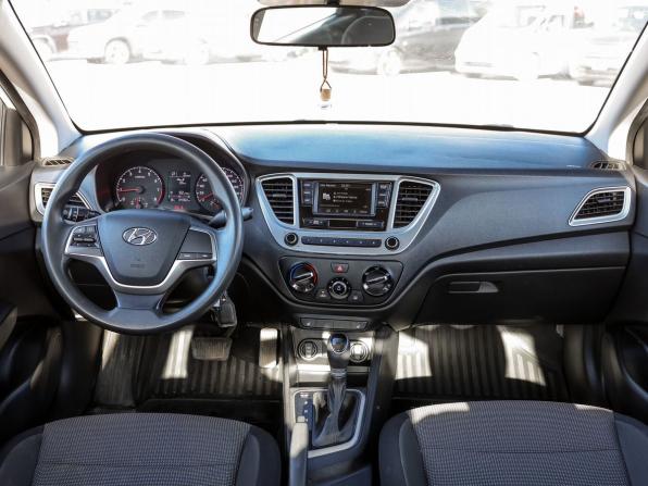 Hyundai Solaris II с пробегом 2019 года, цена 1 149 000 рублей, 134061 км, седан, Автокод Объявления
