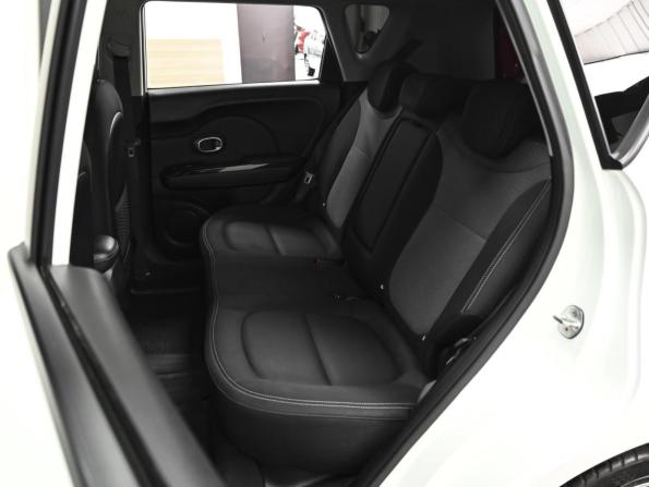 Kia Soul II Рестайлинг с пробегом 2017 года, цена 1 698 000 рублей, 128342 км, хэтчбек, Автокод Объявления