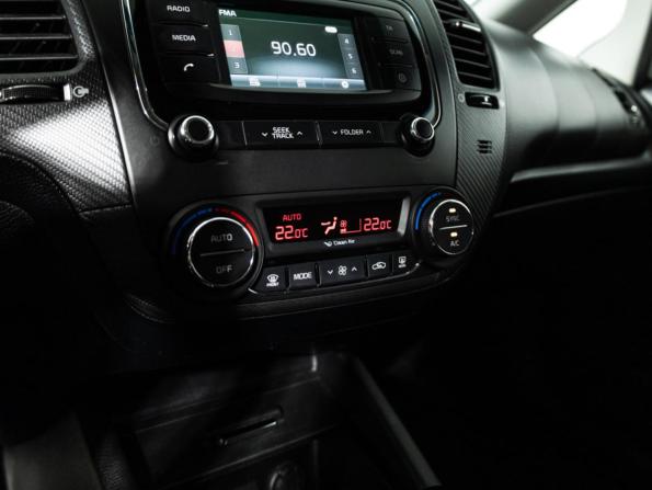 Kia Cerato III Рестайлинг (Classic) с пробегом 2017 года, цена 1 430 000 рублей, 147919 км, седан, Автокод Объявления
