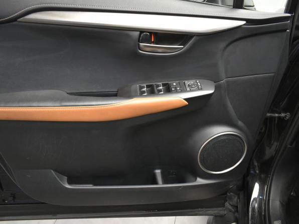 Lexus NX I Рестайлинг с пробегом 2018 года, цена 3 335 000 рублей, 144785 км, внедорожник, Автокод Объявления