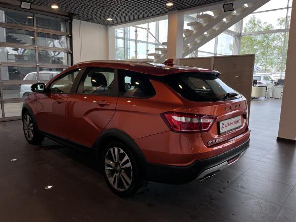 Lada (ВАЗ) Vesta I с пробегом 2018 года, цена 1 065 000 рублей, 131724 км, универсал, Автокод Объявления
