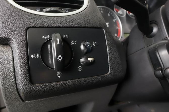 Ford Focus II с пробегом 2007 года, цена 369 000 рублей, 197953 км, седан, Автокод Объявления