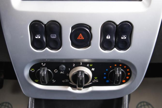 Renault Sandero I с пробегом 2011 года, цена 529 000 рублей, 280000 км, хэтчбек, Автокод Объявления