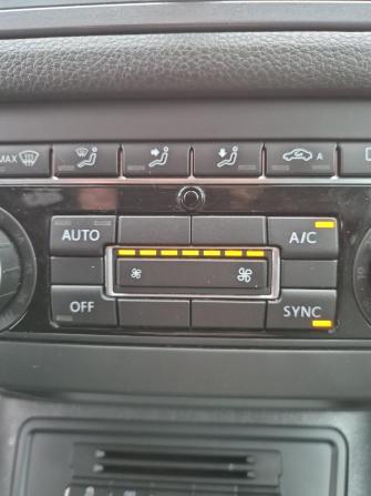 Volkswagen Tiguan I Рестайлинг с пробегом 2012 года, цена 1 400 000 рублей, 215566 км, внедорожник, Автокод Объявления