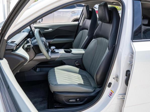 Changan Lamore с пробегом 2023 года, цена 1 735 000 рублей, 67849 км, седан, Автокод Объявления
