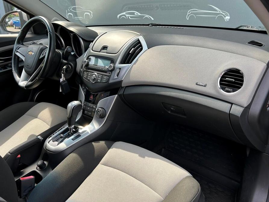 Chevrolet Cruze I Рестайлинг Санкт-Петербург  - изображение 7