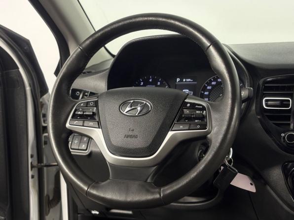 Hyundai Solaris II Рестайлинг с пробегом 2021 года, цена 1 730 000 рублей, 85552 км, седан, Автокод Объявления