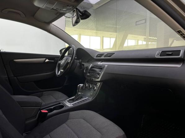 Volkswagen Passat B7 с пробегом 2012 года, цена 740 000 рублей, 236360 км, седан, Автокод Объявления