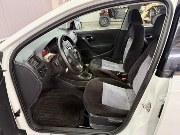 Volkswagen Polo V с пробегом 2014 года, цена 837 000 рублей, 182289 км, седан, Автокод Объявления