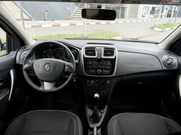 Renault Sandero II с пробегом 2016 года, цена 745 000 рублей, 249500 км, хэтчбек, Автокод Объявления