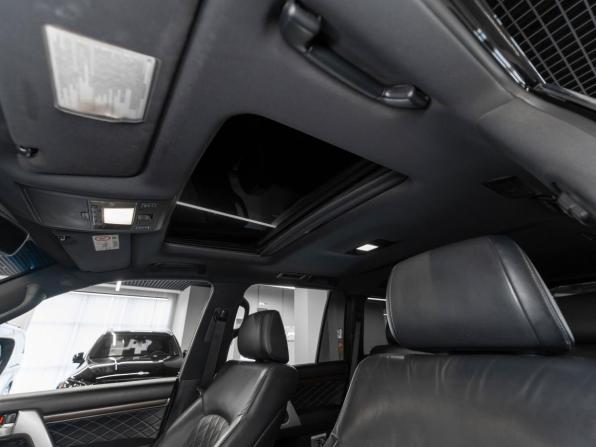 Toyota Land Cruiser 200 Series Рестайлинг 2 с пробегом 2018 года, цена 6 790 000 рублей, 240208 км, внедорожник, Автокод Объявления
