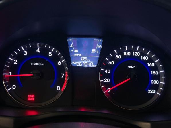 Hyundai Solaris I с пробегом 2013 года, цена 697 000 рублей, 267040 км, седан, Автокод Объявления