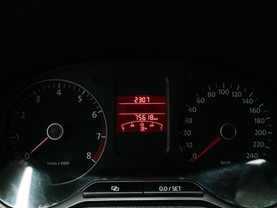 Volkswagen Polo V Красноярск  - изображение 19