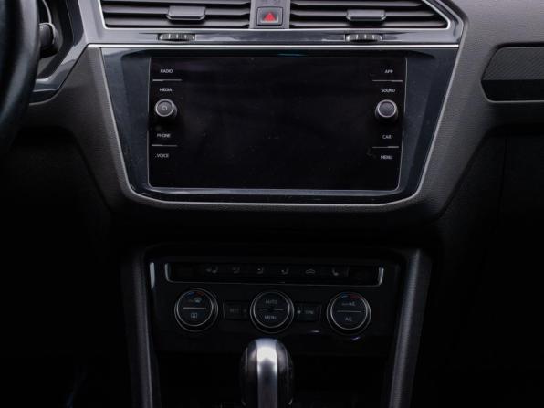 Volkswagen Tiguan II с пробегом 2019 года, цена 1 970 000 рублей, 98633 км, внедорожник, Автокод Объявления