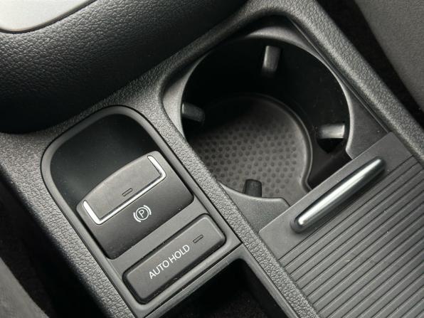 Volkswagen Tiguan I Рестайлинг с пробегом 2015 года, цена 1 580 000 рублей, 179243 км, внедорожник, Автокод Объявления
