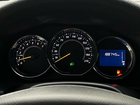 Renault Sandero II Рестайлинг с пробегом 2018 года, цена 799 000 рублей, 188743 км, хэтчбек, Автокод Объявления