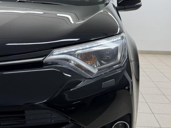 Toyota RAV4 IV (XA40) Рестайлинг с пробегом 2018 года, цена 2 149 000 рублей, 179300 км, внедорожник, Автокод Объявления