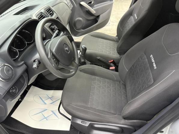 Renault Sandero II с пробегом 2017 года, цена 990 000 рублей, 54243 км, хэтчбек, Автокод Объявления
