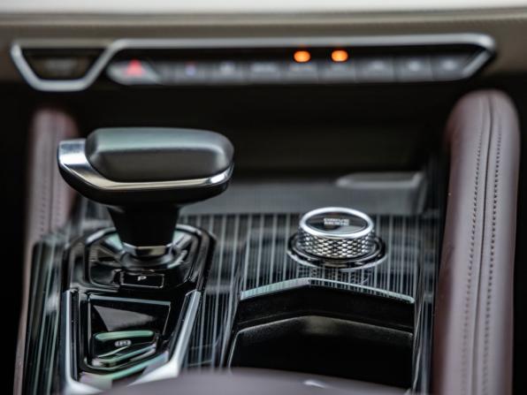 Geely Monjaro I с пробегом 2023 года, цена 3 118 000 рублей, 45000 км, внедорожник, Автокод Объявления