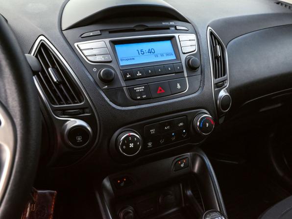 Hyundai ix35 I Рестайлинг с пробегом 2014 года, цена 1 196 000 рублей, 257000 км, внедорожник, Автокод Объявления