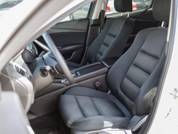Mazda 6 III (GJ) Рестайлинг с пробегом 2015 года, цена 1 989 000 рублей, 124852 км, седан, Автокод Объявления