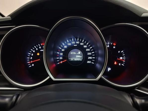 Kia Optima III Рестайлинг с пробегом 2015 года, цена 999 000 рублей, 183700 км, седан, Автокод Объявления