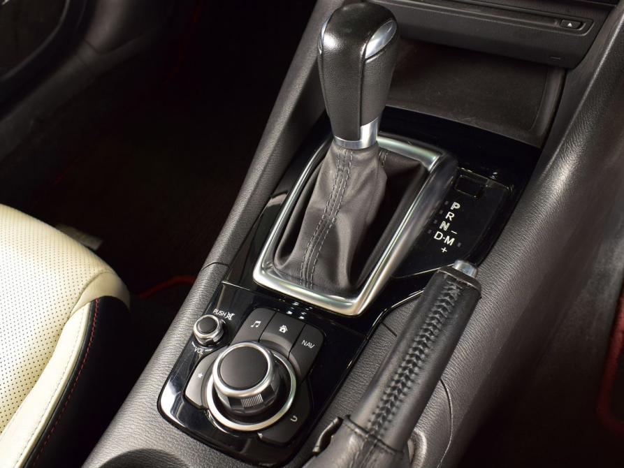 Mazda Axela III Рестайлинг Кемерово  - изображение 17