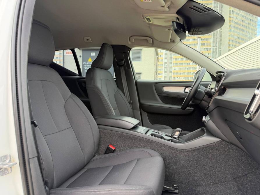 Volvo XC40 I Санкт-Петербург  - изображение 21
