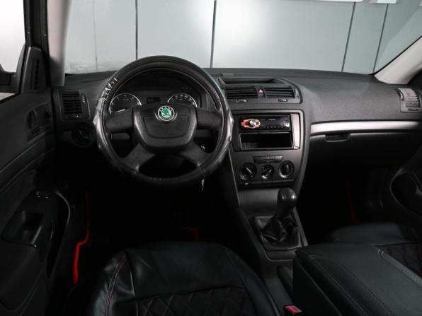 Skoda Octavia II (A5) Рестайлинг с пробегом 2012 года, цена 769 000 рублей, 144796 км, лифтбек, Автокод Объявления
