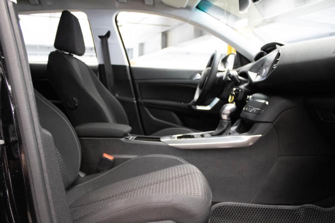 Peugeot 308 II Рестайлинг с пробегом 2019 года, цена 1 099 000 рублей, 194345 км, универсал, Автокод Объявления