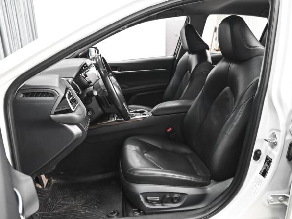 Toyota Camry VIII (XV70) с пробегом 2019 года, цена 3 188 000 рублей, 78767 км, седан, Автокод Объявления